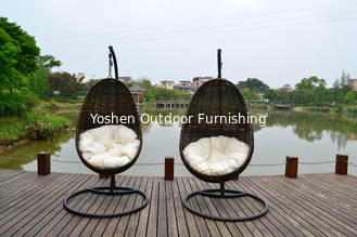 chaise suspendue en rotin en extérieur--9709
