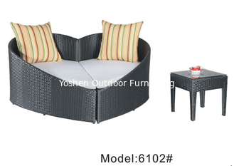 Chaise de piscine lit de soleil lit de jour tige de rotin avec forme ottomane Hart-6102