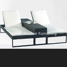 Un fauteuil de luxe intérieur, une double chaise, un fauteuil avec parapluie, un fauteuil extérieur moderne...