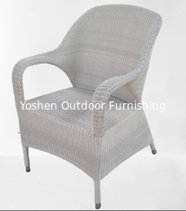 Chaise de salle à manger extérieure de luxe en rotin blanc chaise extérieure en support de bras en plastique chaise de patio en osier --- YA5684