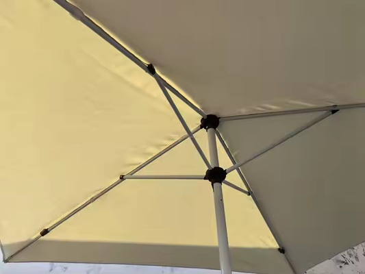 Parasol de patio portable Yoshen 6,5 pieds avec parasol, auvent, pêche, piscine, parapluie, léger, pliable, parapluie d'extérieur