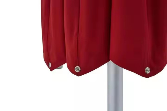 Housse de parasol rouge imperméable en polyester de 8 pieds, parasol de patio en aluminium avec mât central, parasol de pique-nique extérieur