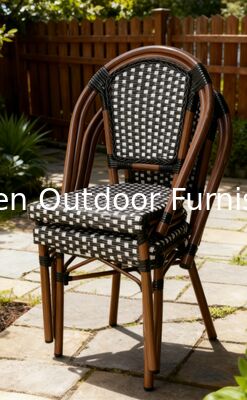 Utilisation commerciale Chaise en rotin tissée de style français Noir Blanc Chaise de salle à manger de patio à damiers pour café restaurant hôtel