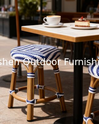 Bistro français extérieur Café Rattan Tabouret de bar pour hôtels Tabouret de bar extérieur en marine et en blanc