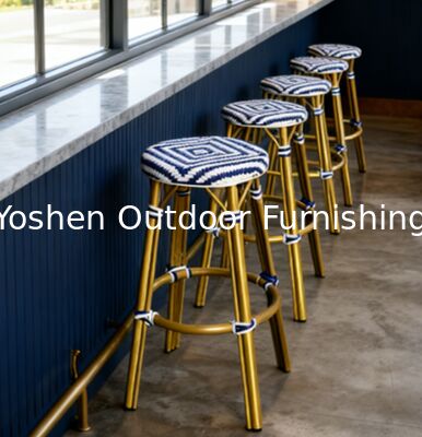 Bistro français extérieur Café Rattan Tabouret de bar pour hôtels Tabouret de bar extérieur en marine et en blanc