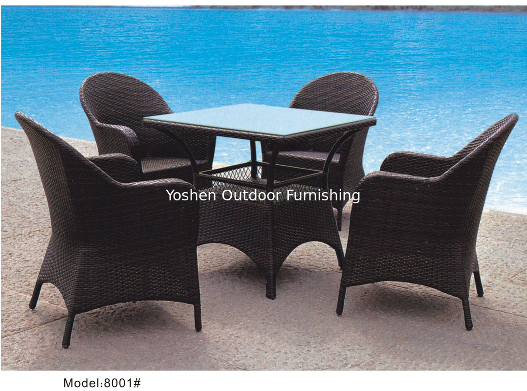 Table à manger extérieure en verre en rotin synthétique à 5 pièces avec 4 fauteuils-8001