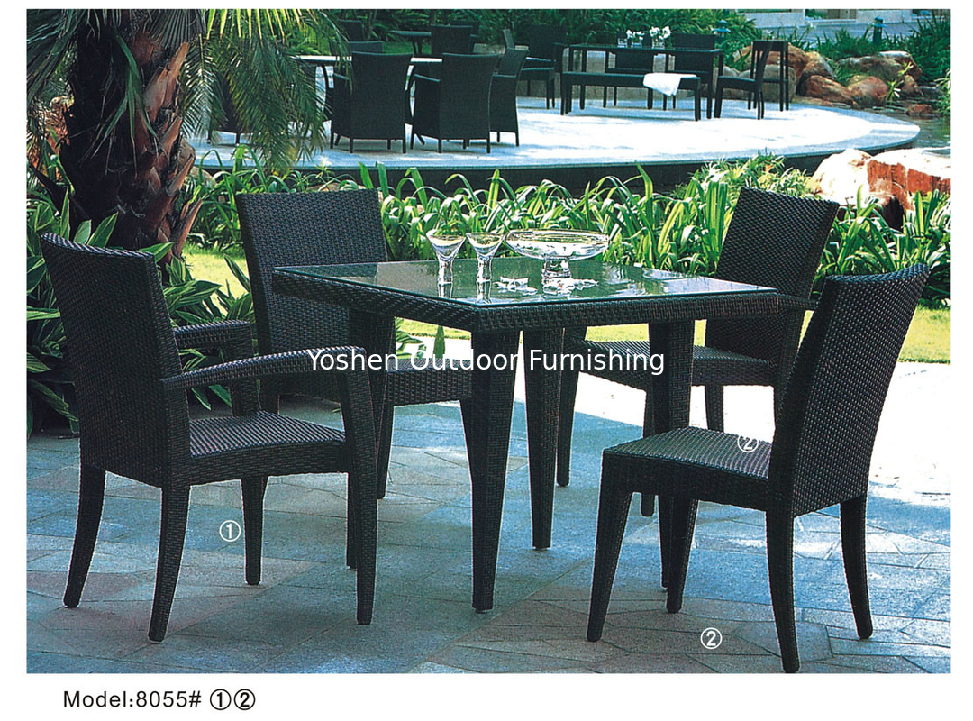 Ensemble de 5 pièces de patio extérieur en rotin de wicker PE pour 4 personnes avec 2 fauteuils et 2 fauteuils sans bras-8055