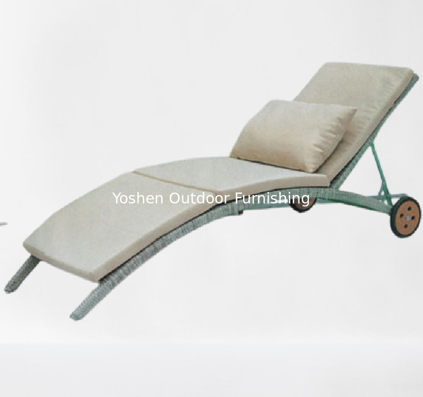 Chaise de piscine en rotin PE durable fauteuil de soleil synthétique chaises de plage de stationnement hôtel chaise de salon extérieur --- 6028