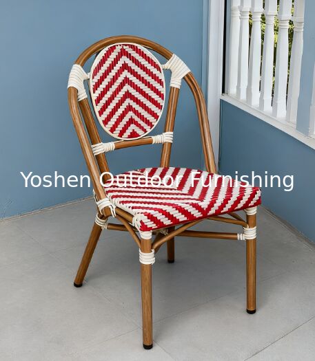 Chaise d'extérieur rose élégante, durable, résistante à la décoloration et aux intempéries, avec un cadre en aluminium robuste pour votre patio