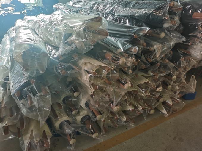 Parasol de jardin géant de 13 pieds, grand parasol noir, parasols de patio, parasols cantilever noirs géants de 4 m avec base 11